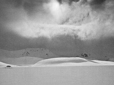 bref éclat de lumière dans le landmannalaugar