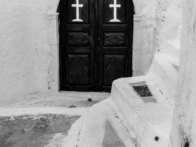 Santorin, dans le village de Pyrgos